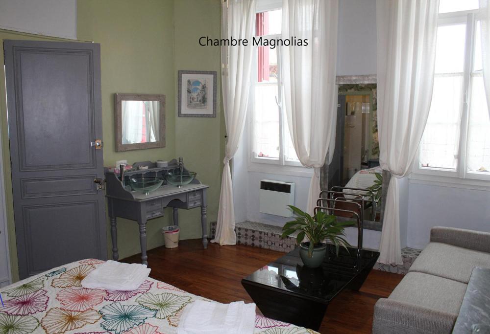 Maison Prades Chambre D'Hotes Bagian luar foto