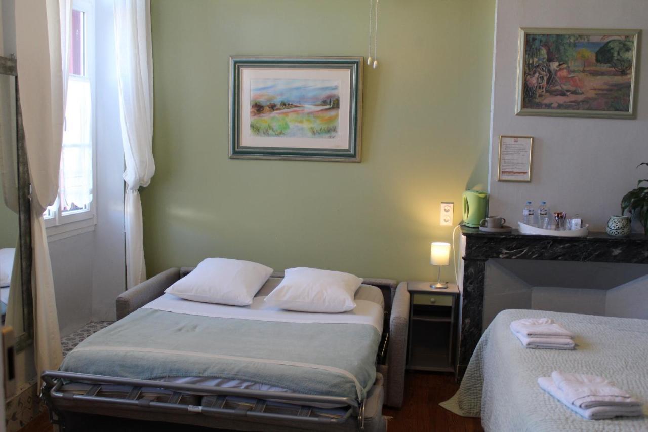 Maison Prades Chambre D'Hotes Bagian luar foto